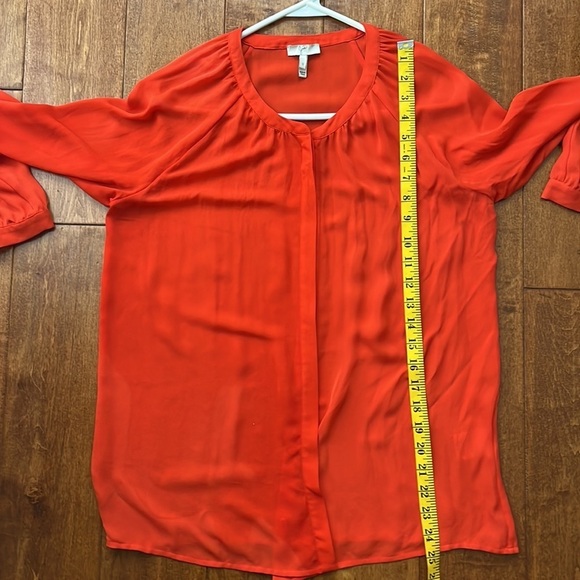 Josie buttons down blouse red silk size s - Picture 7 of 7